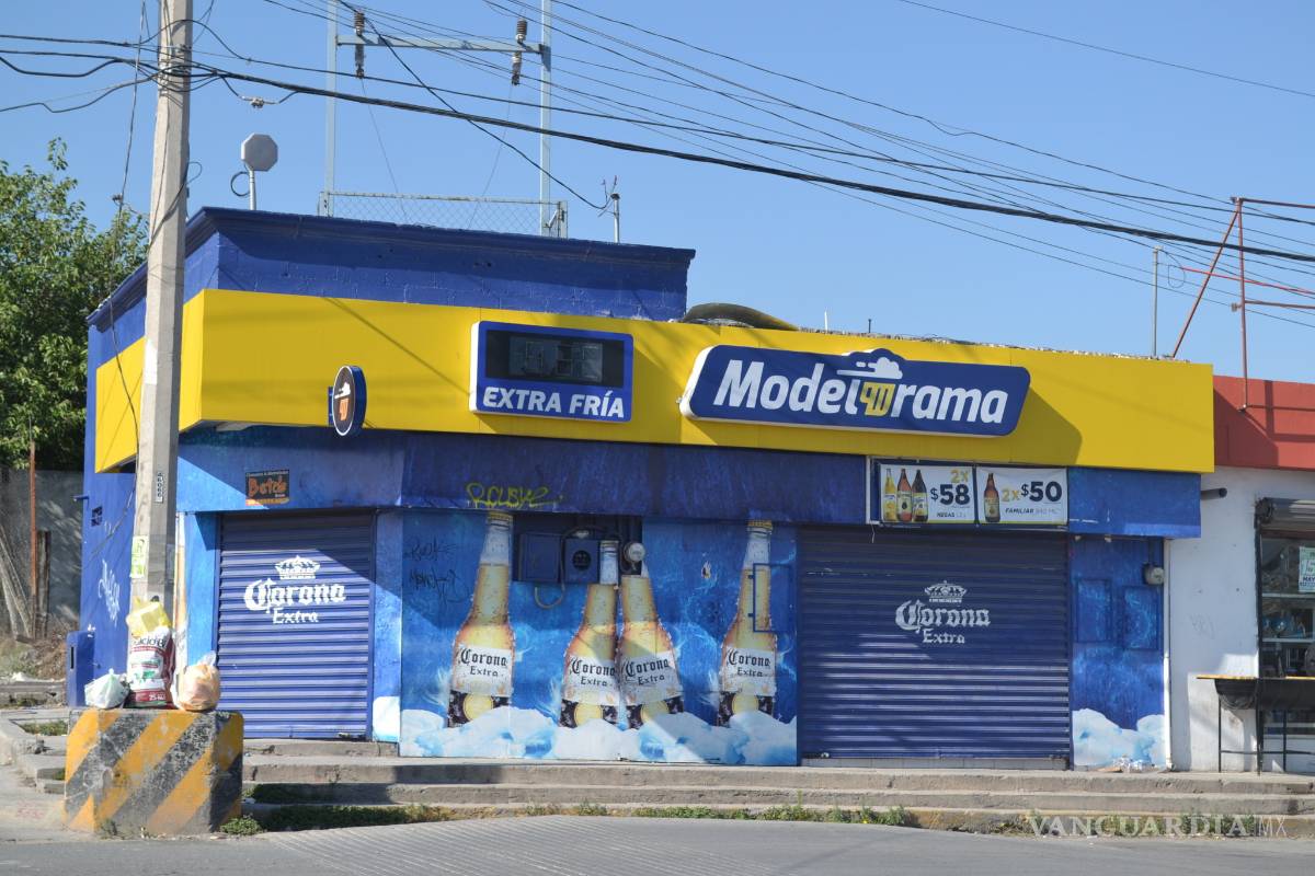 Banda delictiva roba dinero, cervezas y equipo