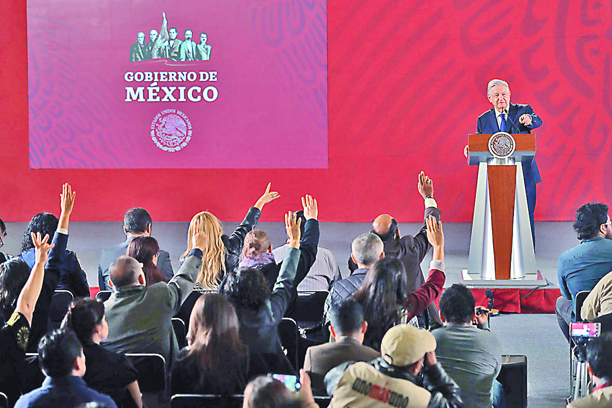 ‘AMLO incita violencia con ataques a medios’, alerta la Sociedad Interamericana de Prensa