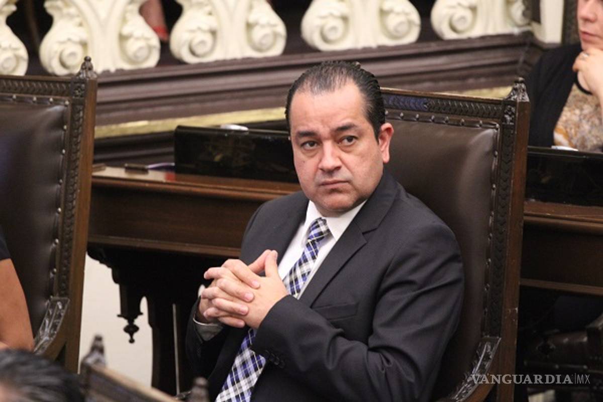 “El aborto es un derecho irracional”, asegura diputado de Puebla