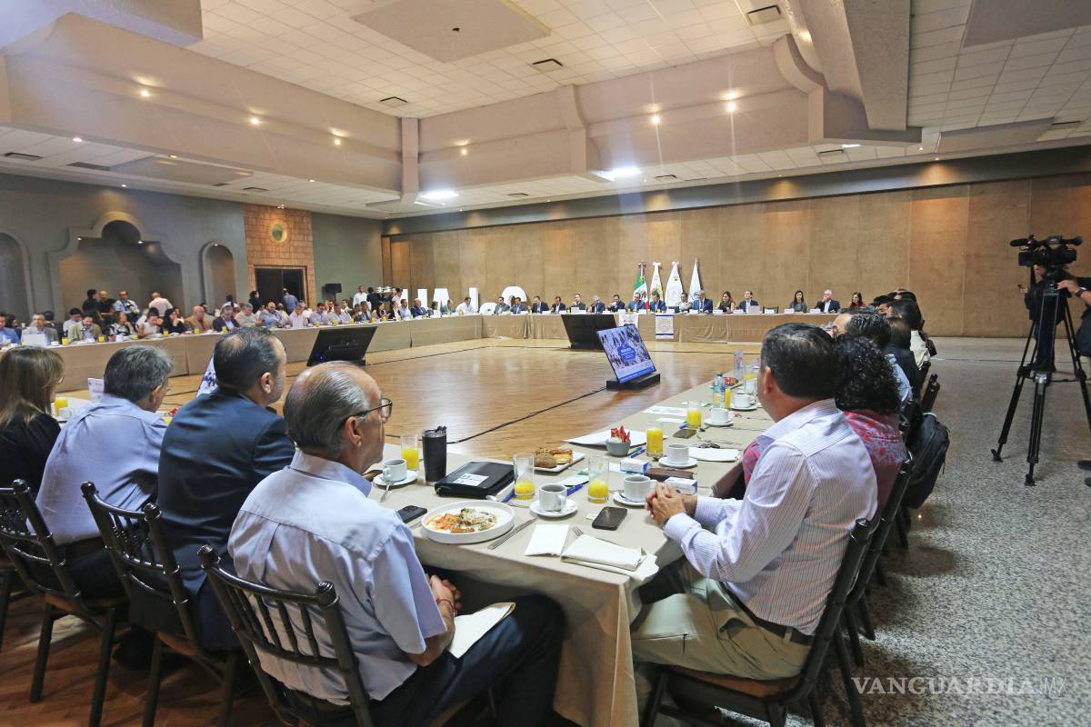 $!Empresarios y autoridades estatales participaron en el encuentro orientado a fortalecer la vinculación entre academia e industria.