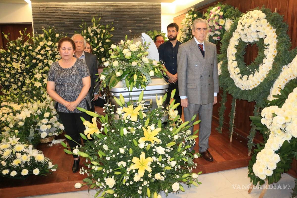 Rafael Tovar destaca aportación de Avilés Fabila a vida cultural