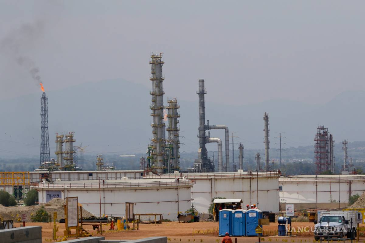 Busca Pemex a más socios; va por tejanos