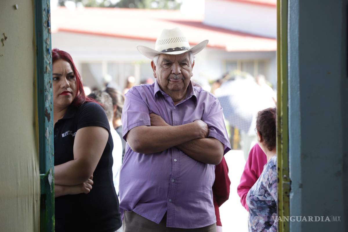 $!“La participación ciudadana se encontraba en 56.6 y 58.5 por ciento”, reveló el conteo rápido la noche del domingo.