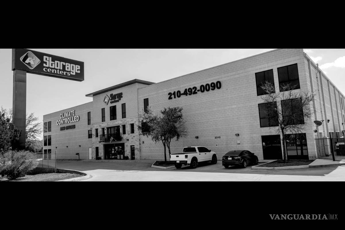 $!Una empresa de autoalmacenamiento pagó 11.45 millones dólares en una subasta del gobierno en 2016 por esta torre. Los fiscales federales confiscaron esta propiedad como parte de su investigación sobre decenas de millones de dólares robados al gobierno de Coahuila y blanqueados en Texas.