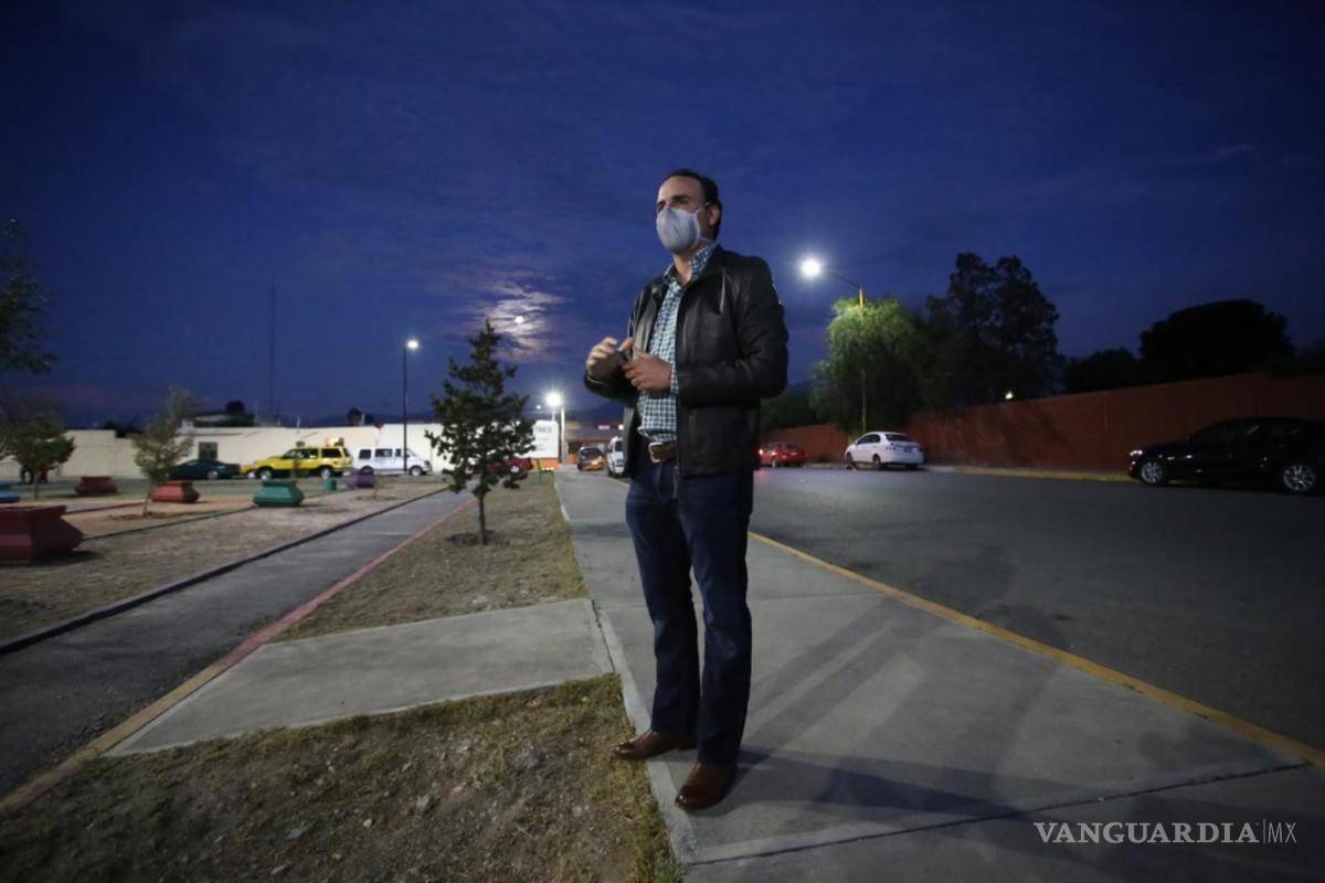 Supervisa alcalde de Saltillo avance del programa de modernización del alumbrado público