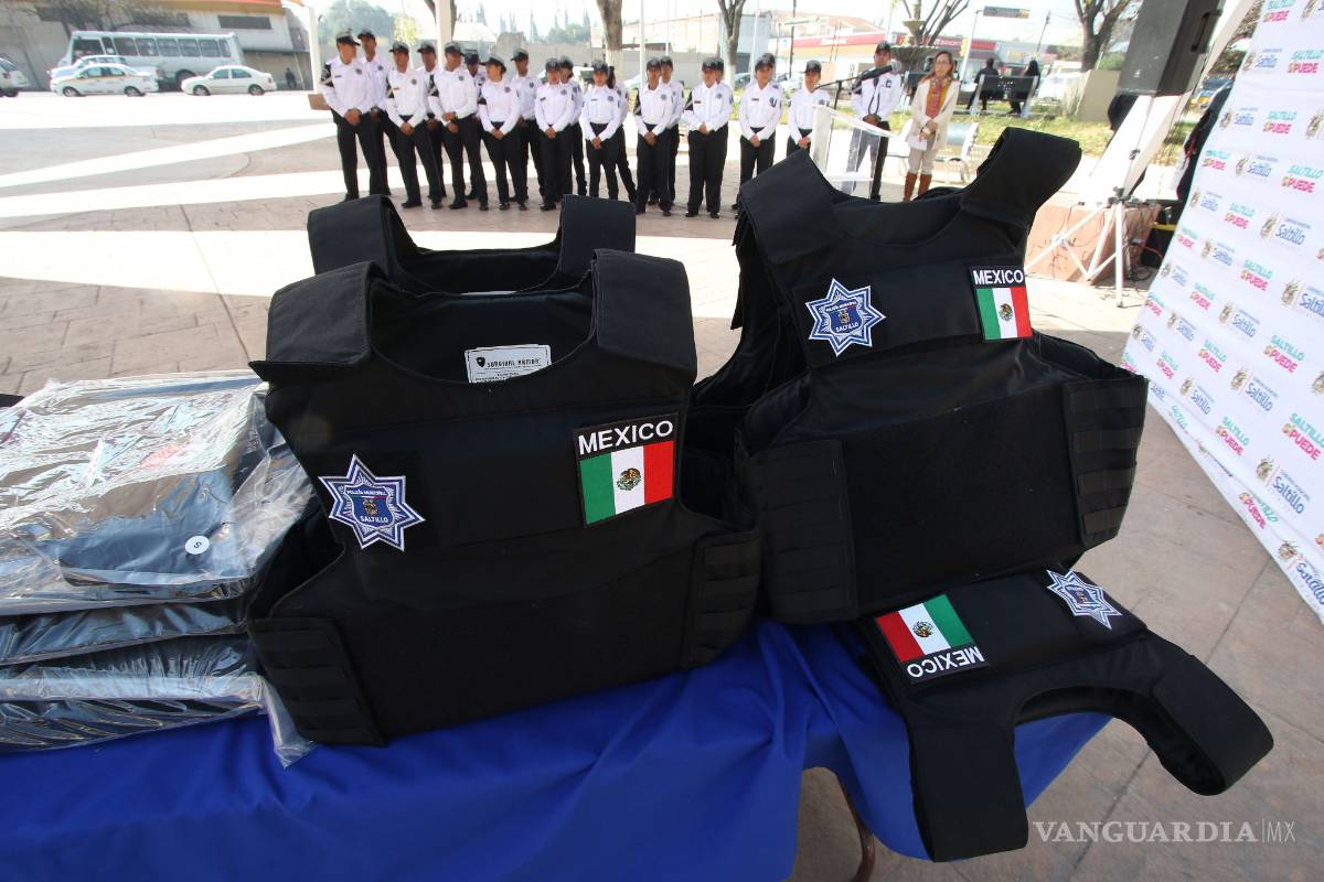 Entregan chalecos antibalas a la Policía Municipal de Saltillo