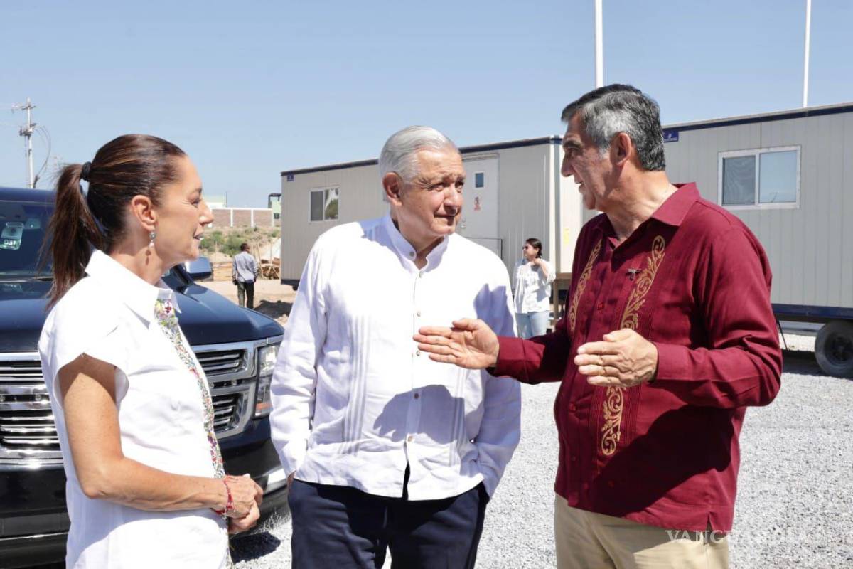 $!NUEVO LAREDO, TAMAULIPAS, 15 JUNIO 2024.- Andrés Manuel López Obrador, presidente de México; Claudia Sheinbaum, presidenta electa, y el gobernador del Estado, Américo Villarreal Anaya, encabezó una reunión de trabajo en la sede de la Agencia Nacional de Aduanas de México (ANAM) en esta ciudad.