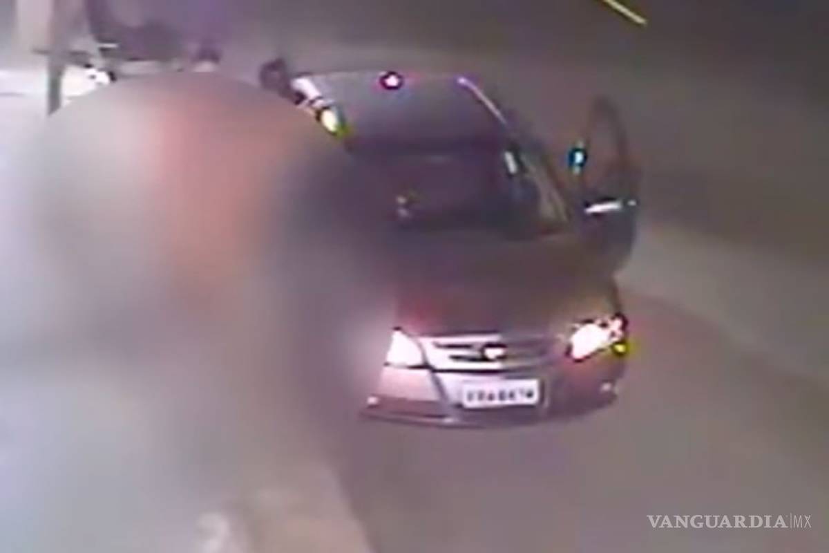 Se venga de la infidelidad de su esposo teniendo sexo con el jardinero