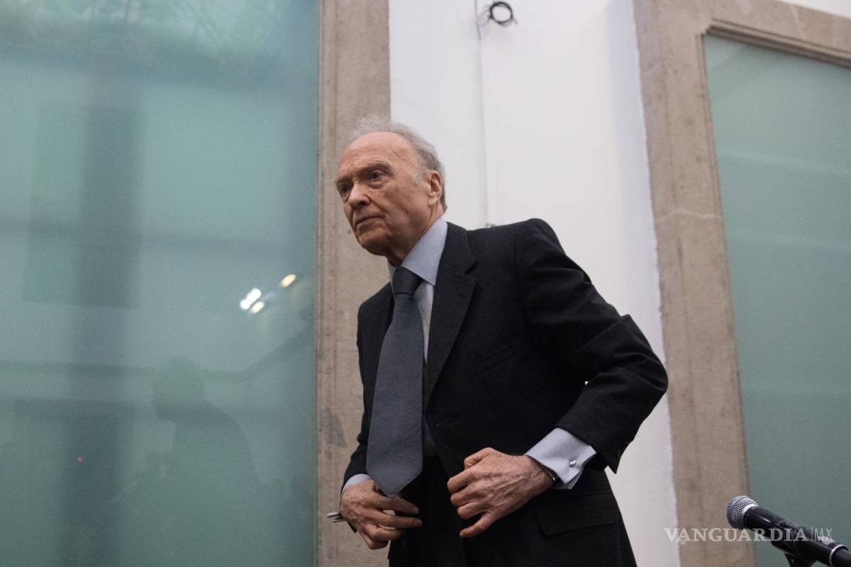 Involucrado Gertz Manero en conflicto de la UDLAP; Disputa fiscal general control de la Universidad