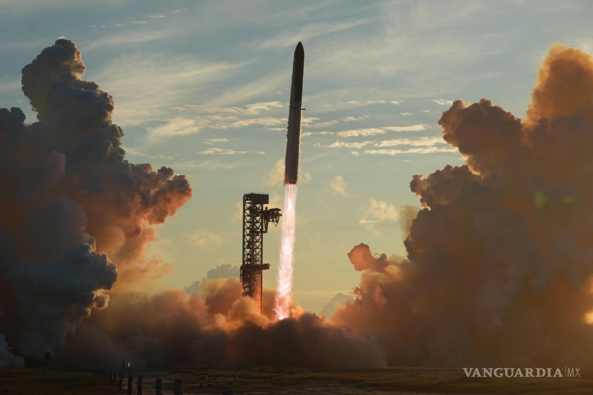 $!El megacohete Starship de SpaceX realiza un vuelo de prueba desde Starbase, Texas, el lunes 28 de septiembre de 2026.