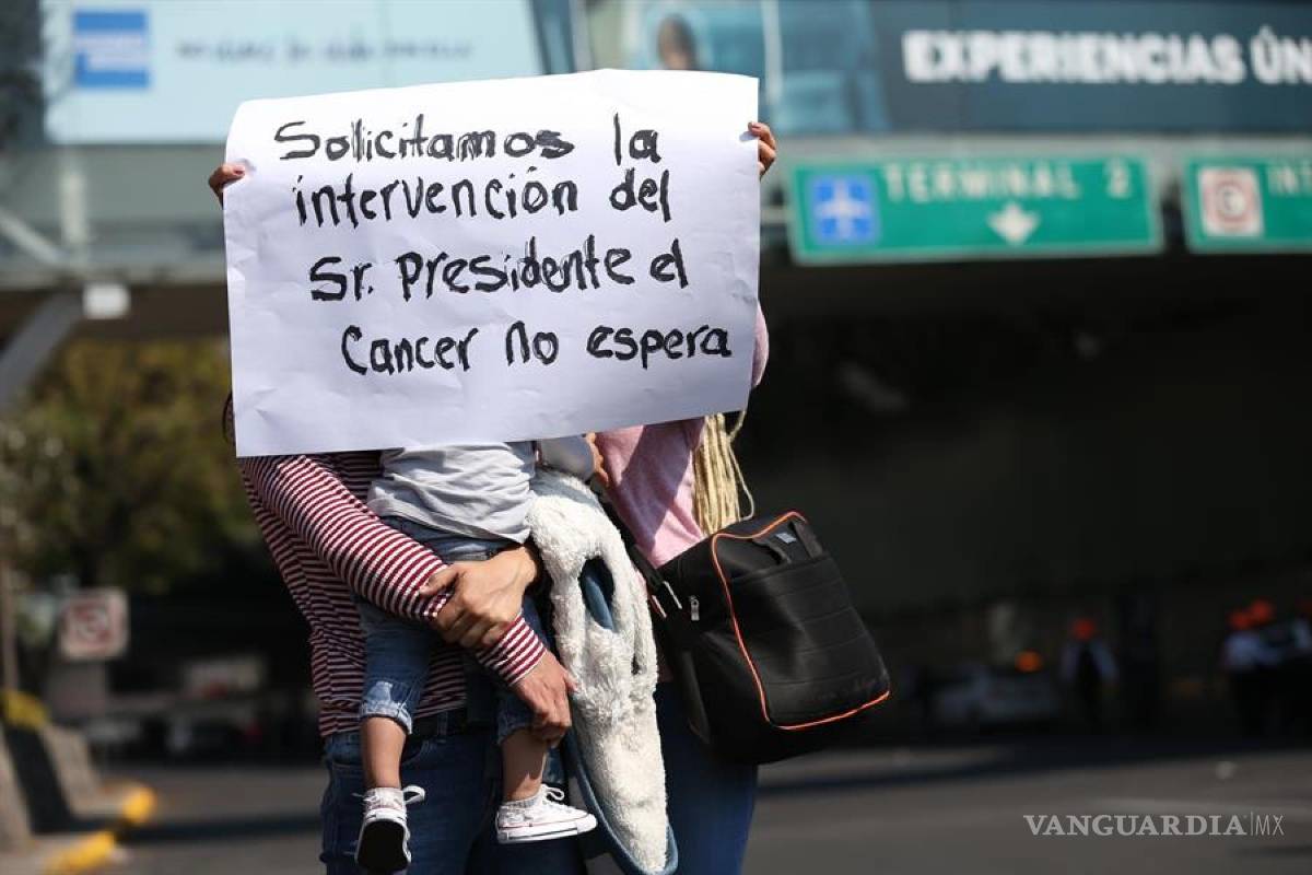 El gobierno gasta igual pero compra la mitad de medicamentos contra el cáncer