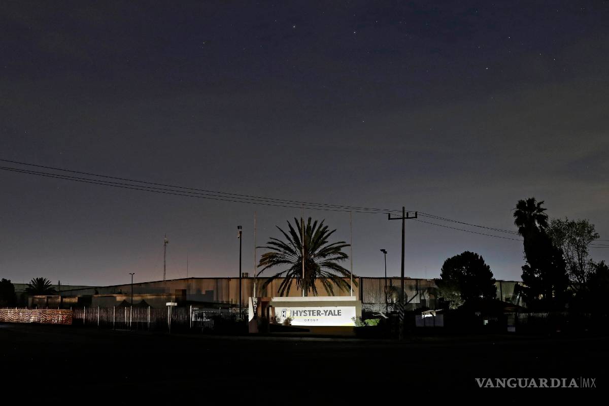 Siguen en paro siete empresas en Ramos Arizpe por falta de electricidad