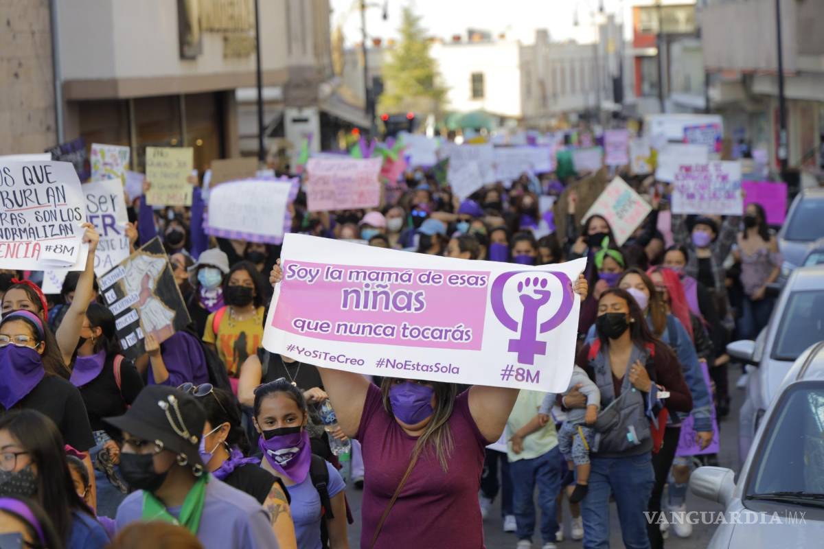 ‘Las niñas no se tocan’; marchan más menores este 8M 2022 en Saltillo