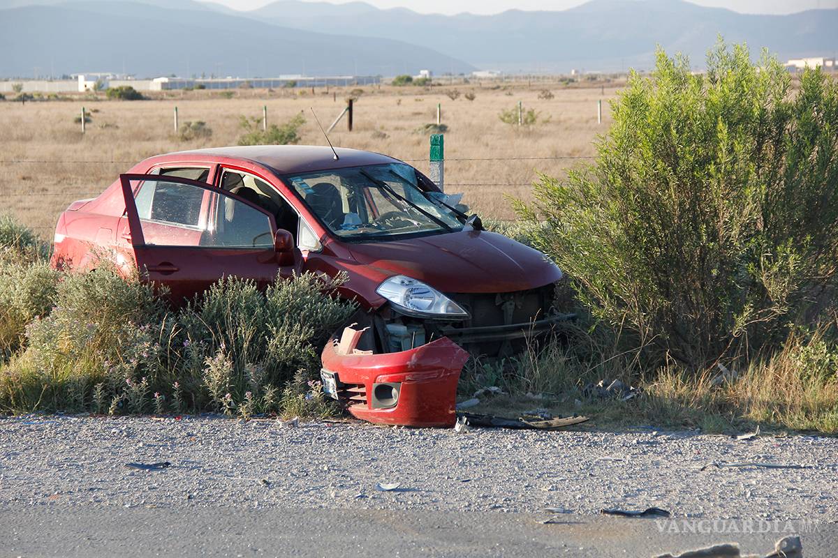 Un muerto y dos lesionados deja accidente en carretera a Derramadero