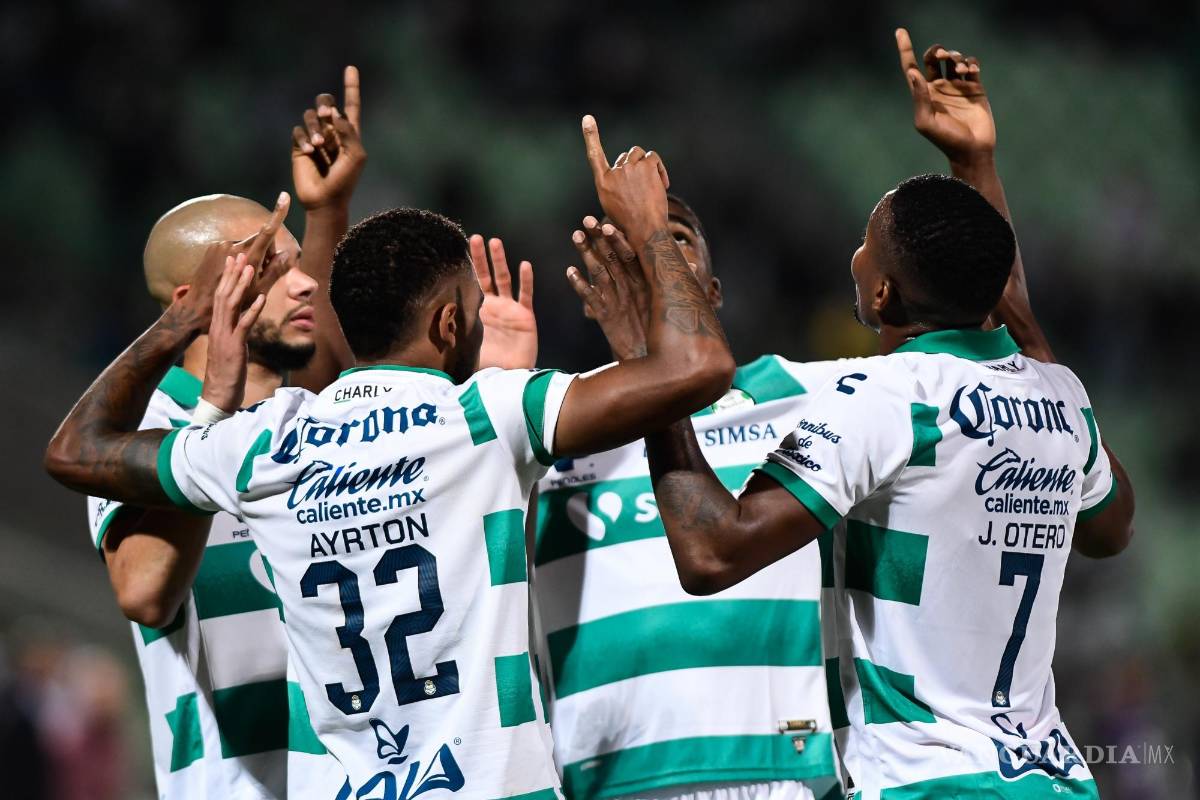 Anuncian fechas y horarios de los octavos de final en Concachampions