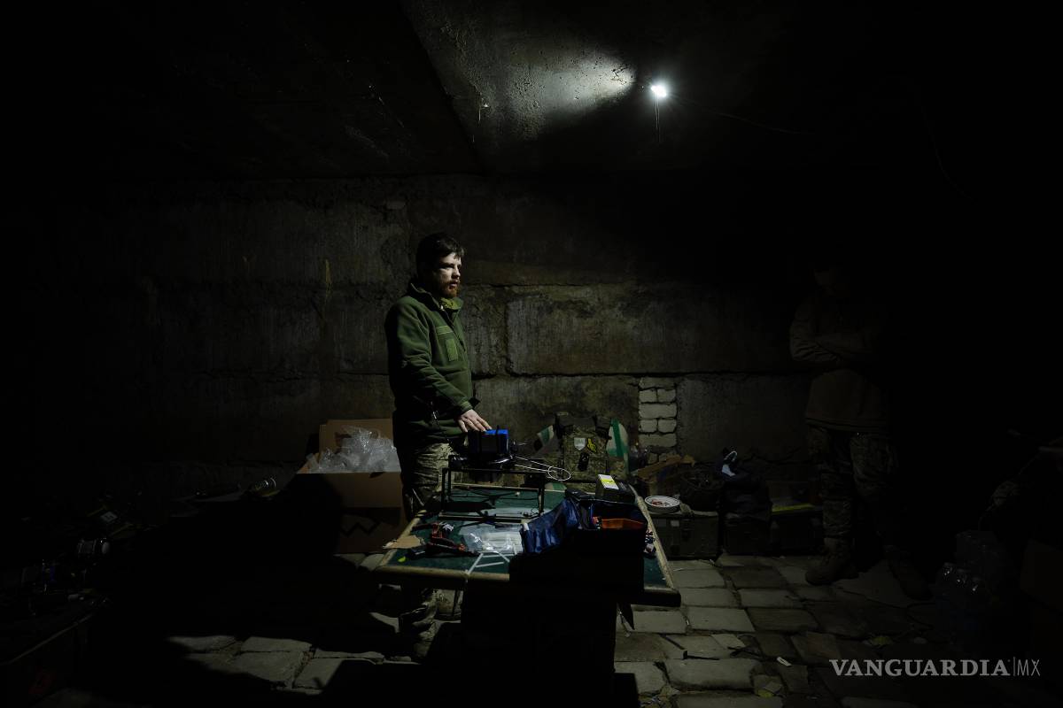 $!Emplean ucranianos tecnologías como guiado por fibra óptica y drones retransmisores para ampliar el alcance. | Foto: The New York Times