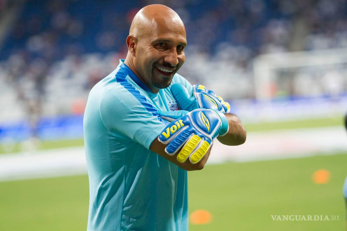 $!La 'pequeña' razón por la que 'El Conejo' Pérez pudo no haber debutado en el Cruz Azul