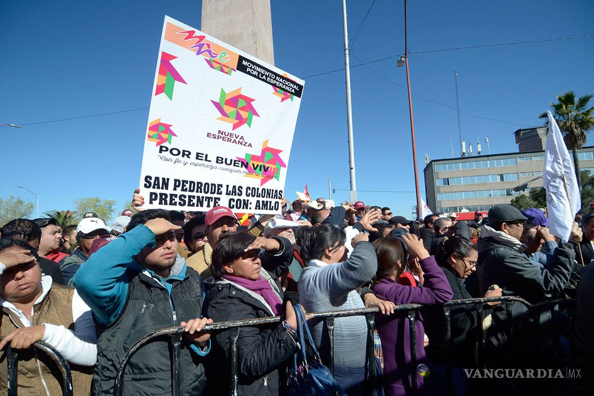 $!'No hay que preocuparse por Trump, México es un país fuerte y trabajador': López Obrador en Saltillo