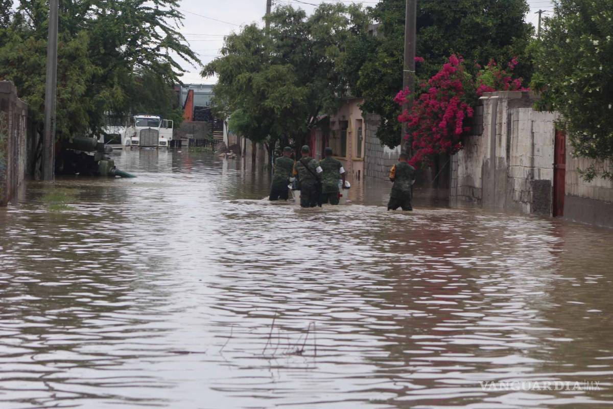 $!Se mantiene contingencia por fuertes lluvias en Torreón, Coahuila; evacúan a más de 200 familias de sus domicilios