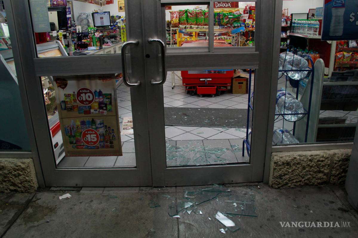 Se registra violento asalto a tienda de conveniencia en Saltillo; detienen a implicado
