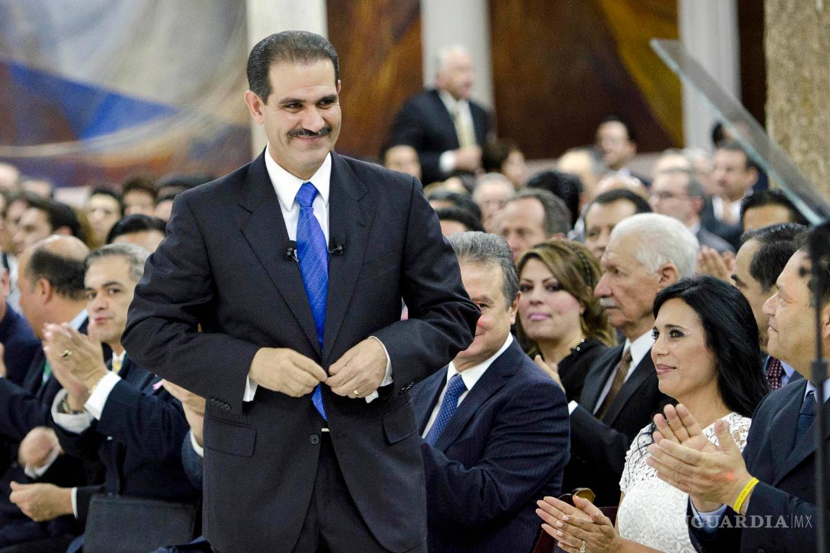 Dan formal prisión a empleado del exgobernador de Sonora que llevaba una hielera con 3.5 mdp