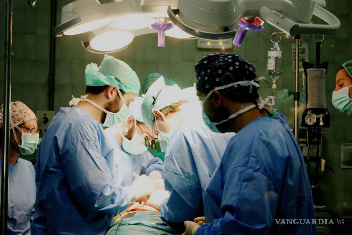 México realiza el primer trasplante de riñón cruzado con donadores vivos no consanguíneos