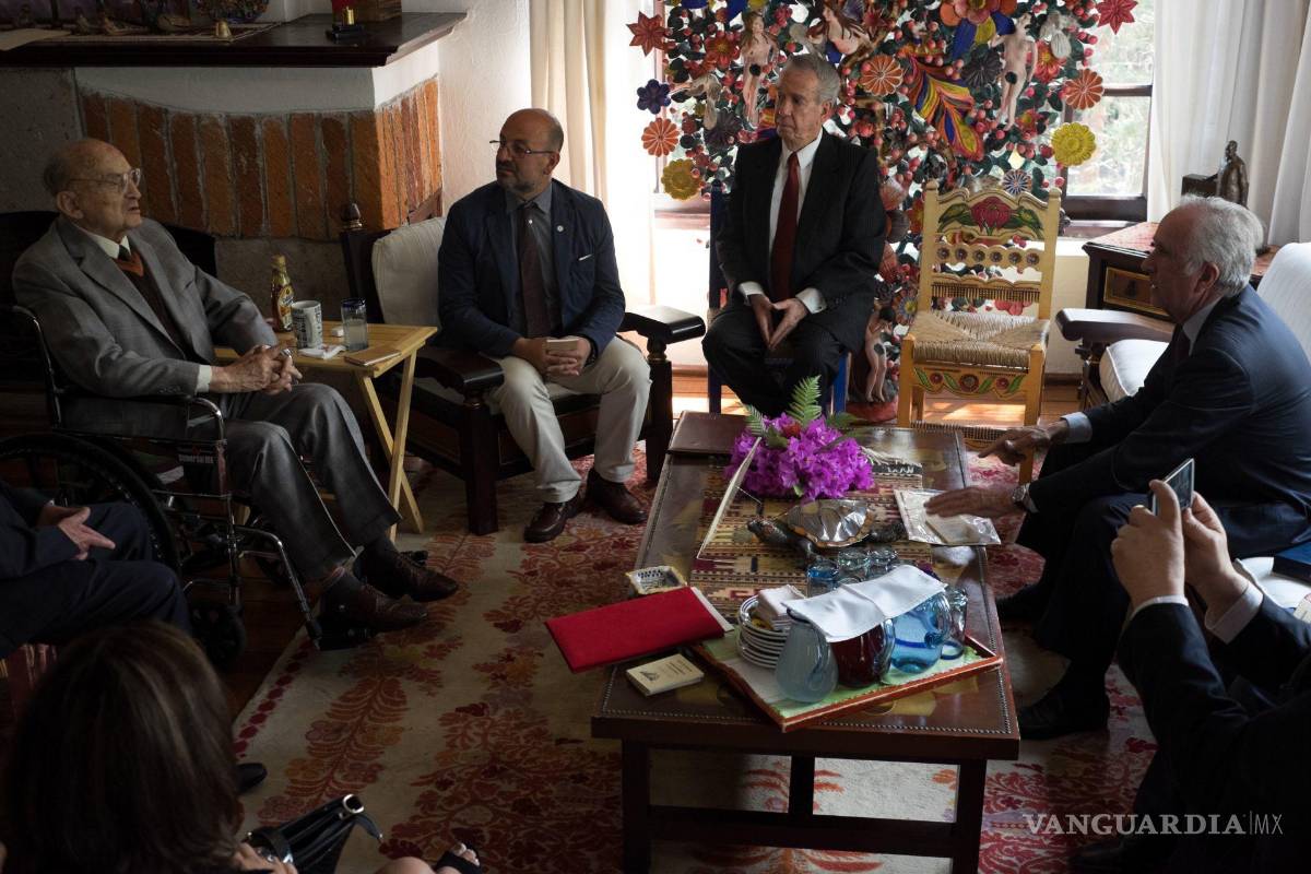 $!El expresidente de México Luis Echeverría Álvarez en su cumpleaños número 100.