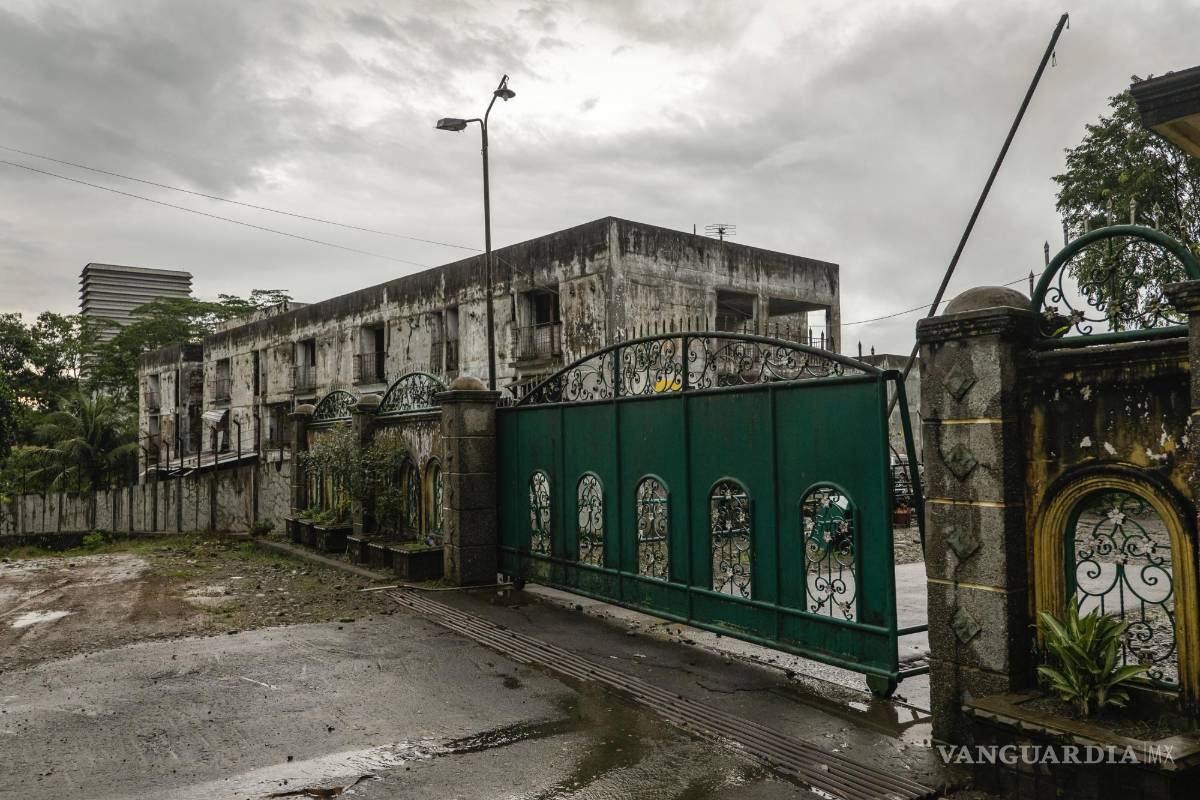 $!Edificios residenciales para los trabajadores de una plantación y fábrica de aceite de palma propiedad de la familia de Terbit Rencana Perangin-angin en Indonesia.