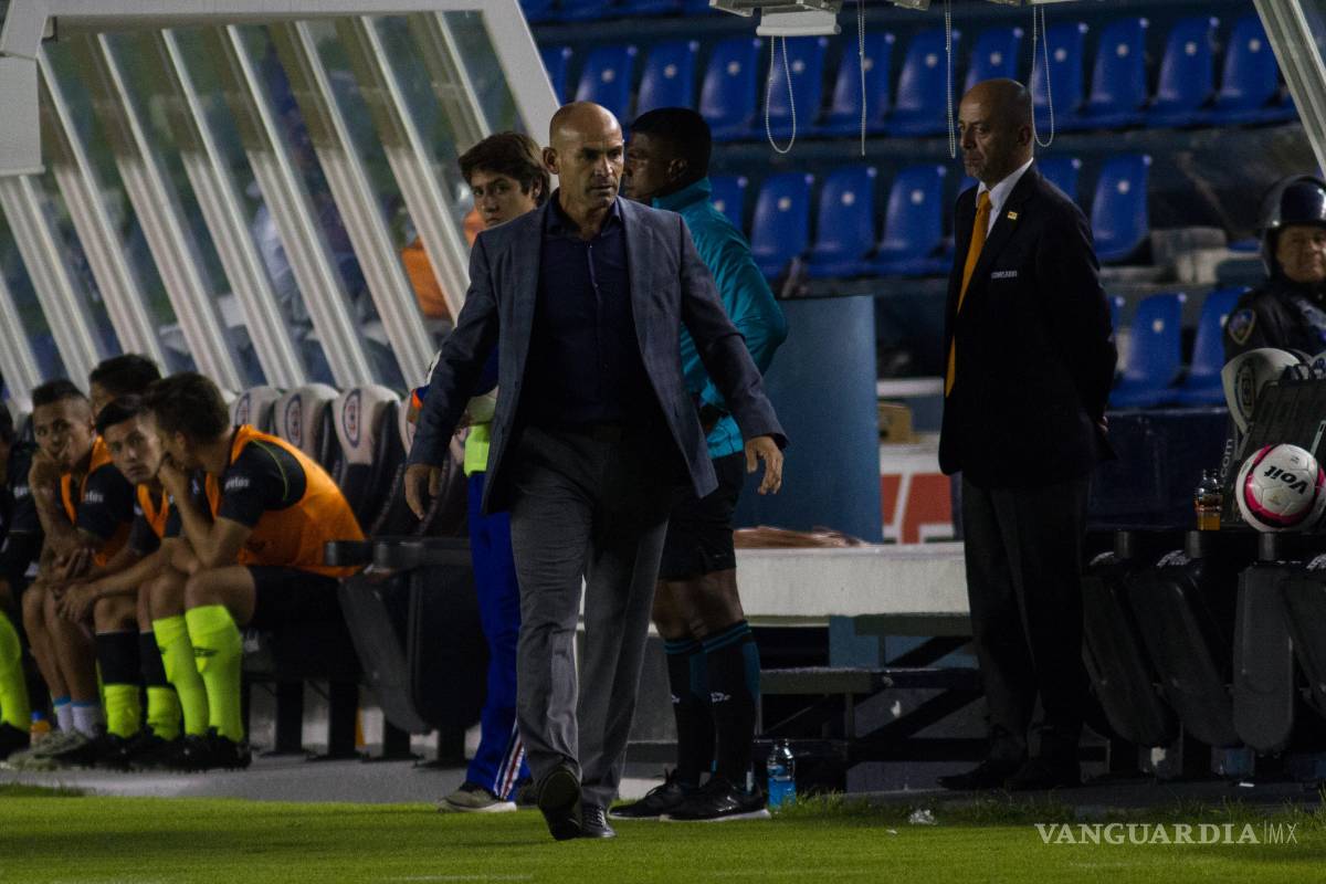 'Te caga...en su padre y ellos, en tu madre'; así recuerda Jémez a los árbitros en México