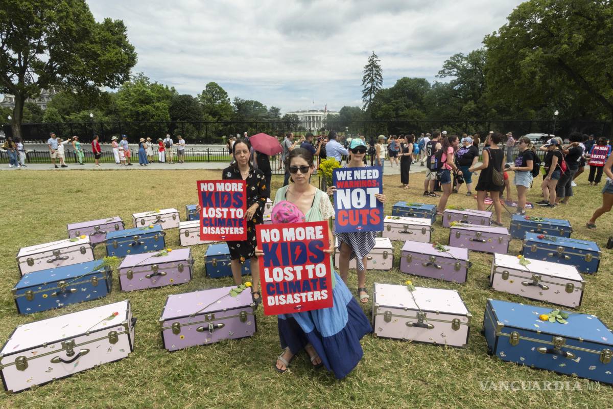 Reducen el número de personas desaparecidas por las inundaciones en Texas de cien personas a tres