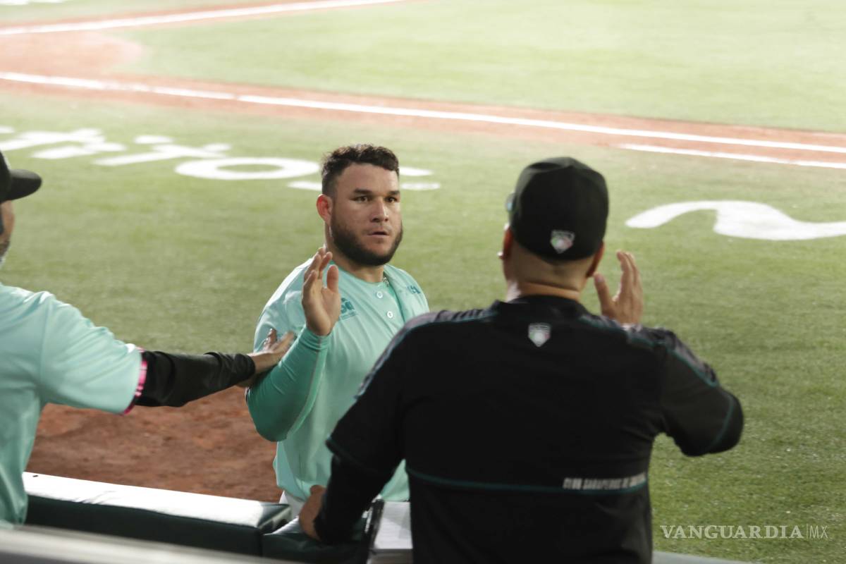 $!La afición del Francisco I. Madero celebró otra victoria de Saltillo en una semana decisiva para la temporada.