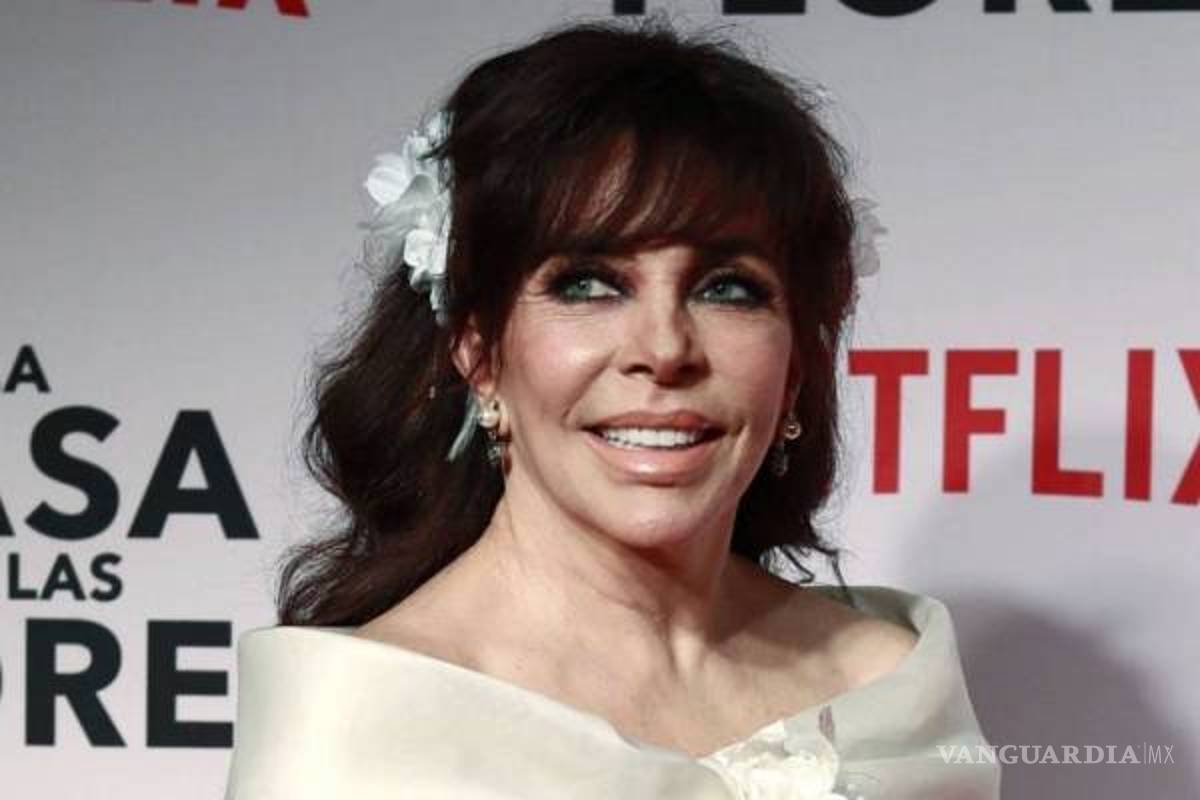 Verónica Castro aplaude malos comentarios a 'La Casa de las Flores'
