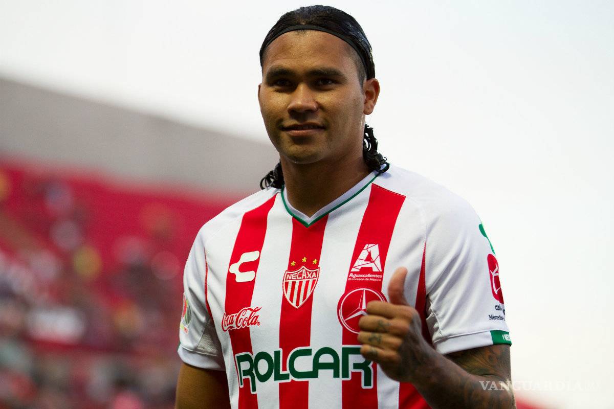 $!'Gullit' Peña desmiente que su salida de Necaxa se deba a problemas de alcohol
