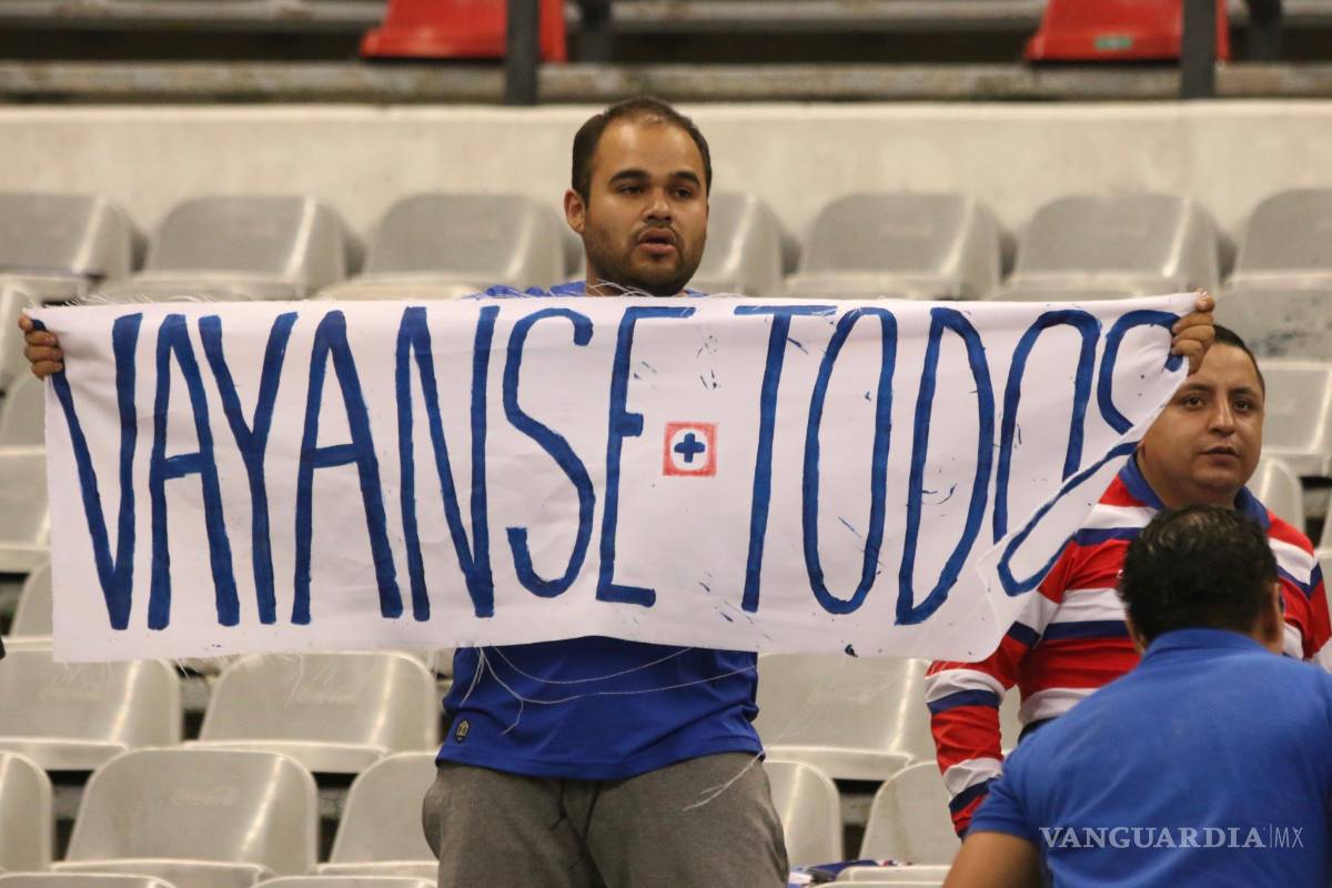 $!¿Y la afición? Cruz Azul es uno de los equipos que menos gente lleva al estadio