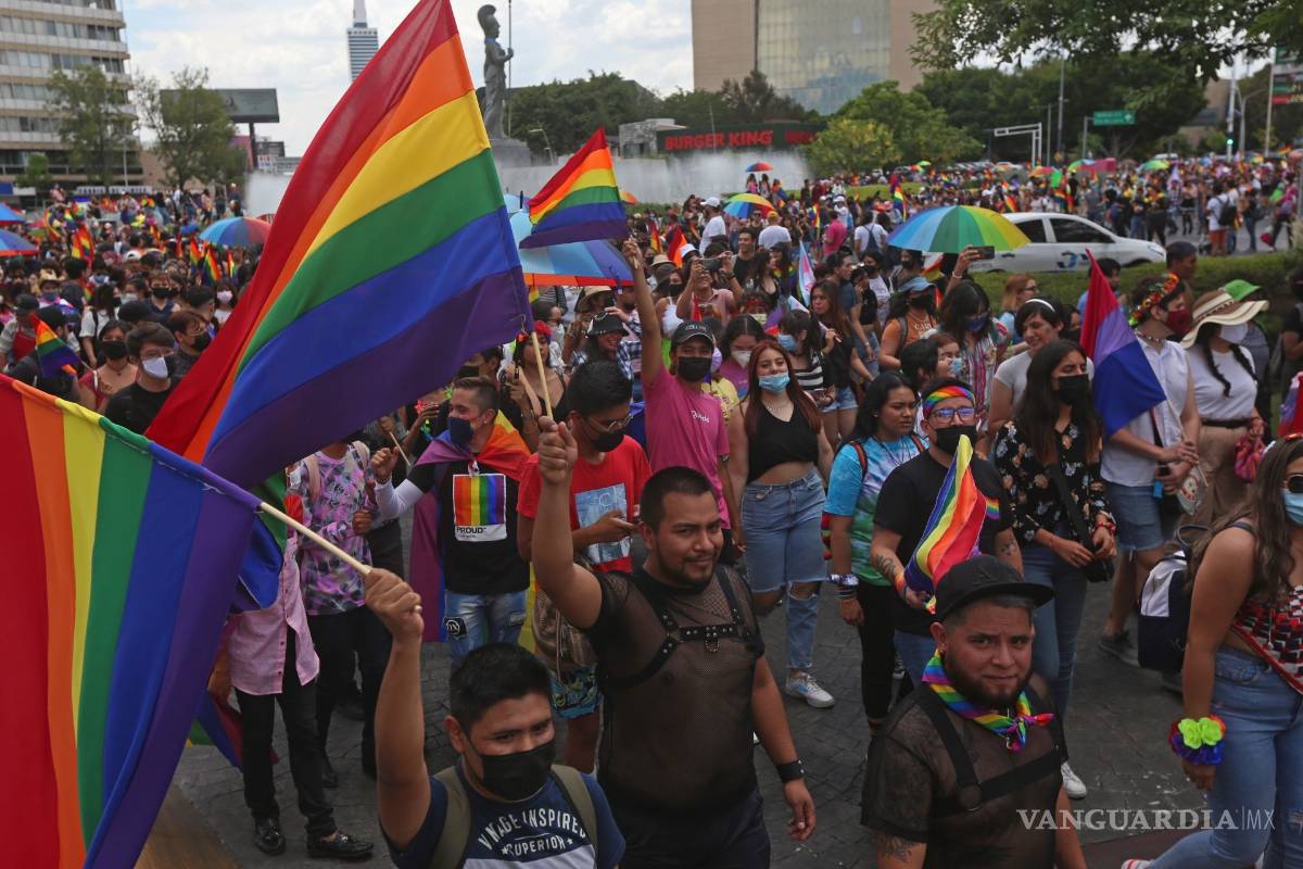 Pertenece a la comunidad LGBT+ el 11% de la población en México, según encuesta