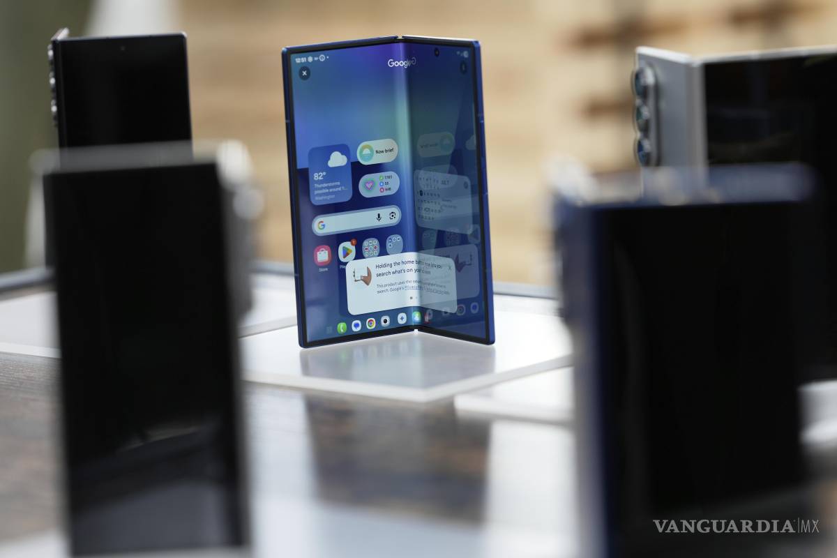 $!El nuevo Galaxy Z Fold 7 de Samsung. Android 16 cuenta con Gemini, con el que los usuarios pueden interactuar mediante voz o texto.