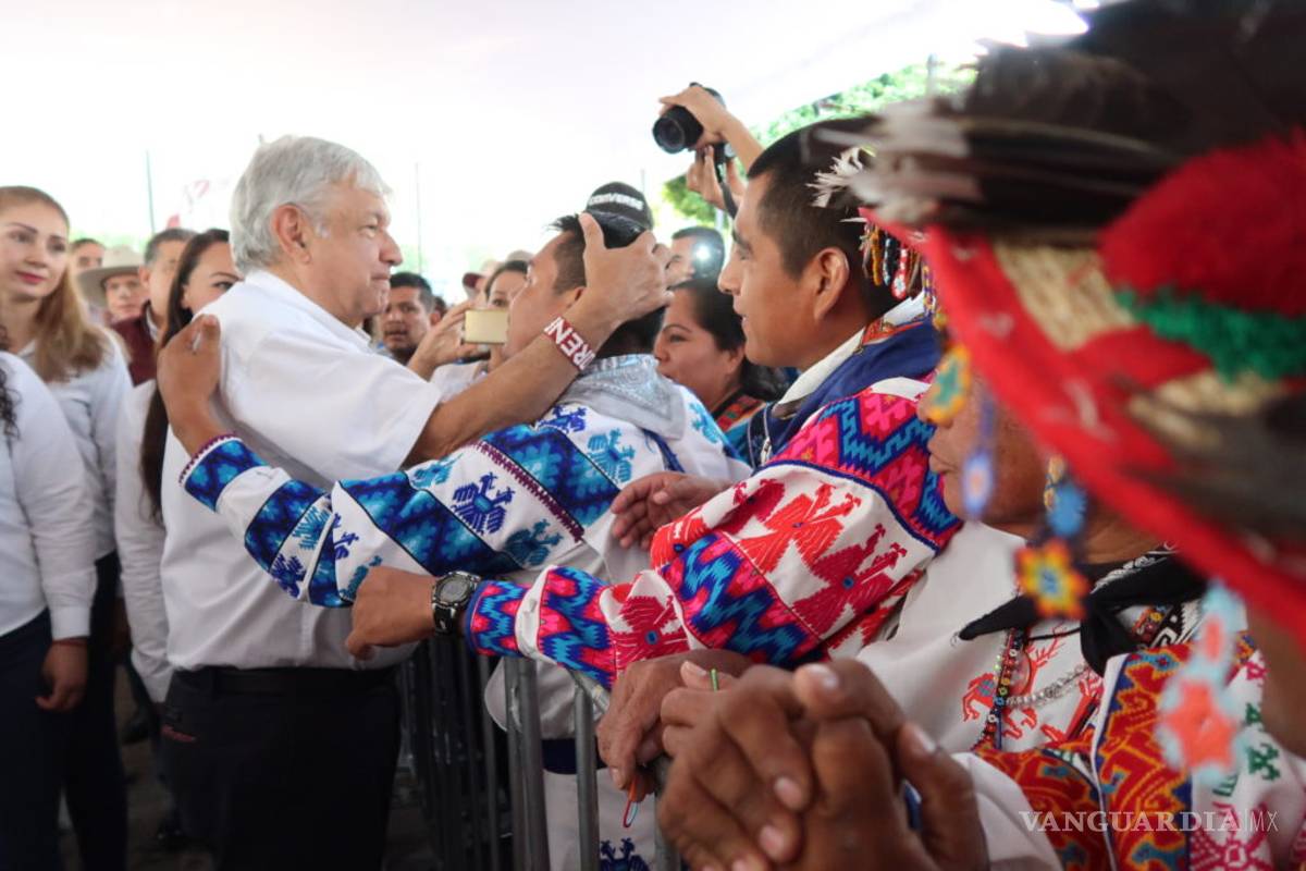 AMLO se convertirá en el primer presidente en recibir el Bastón de Mando de los pueblos indígenas de México