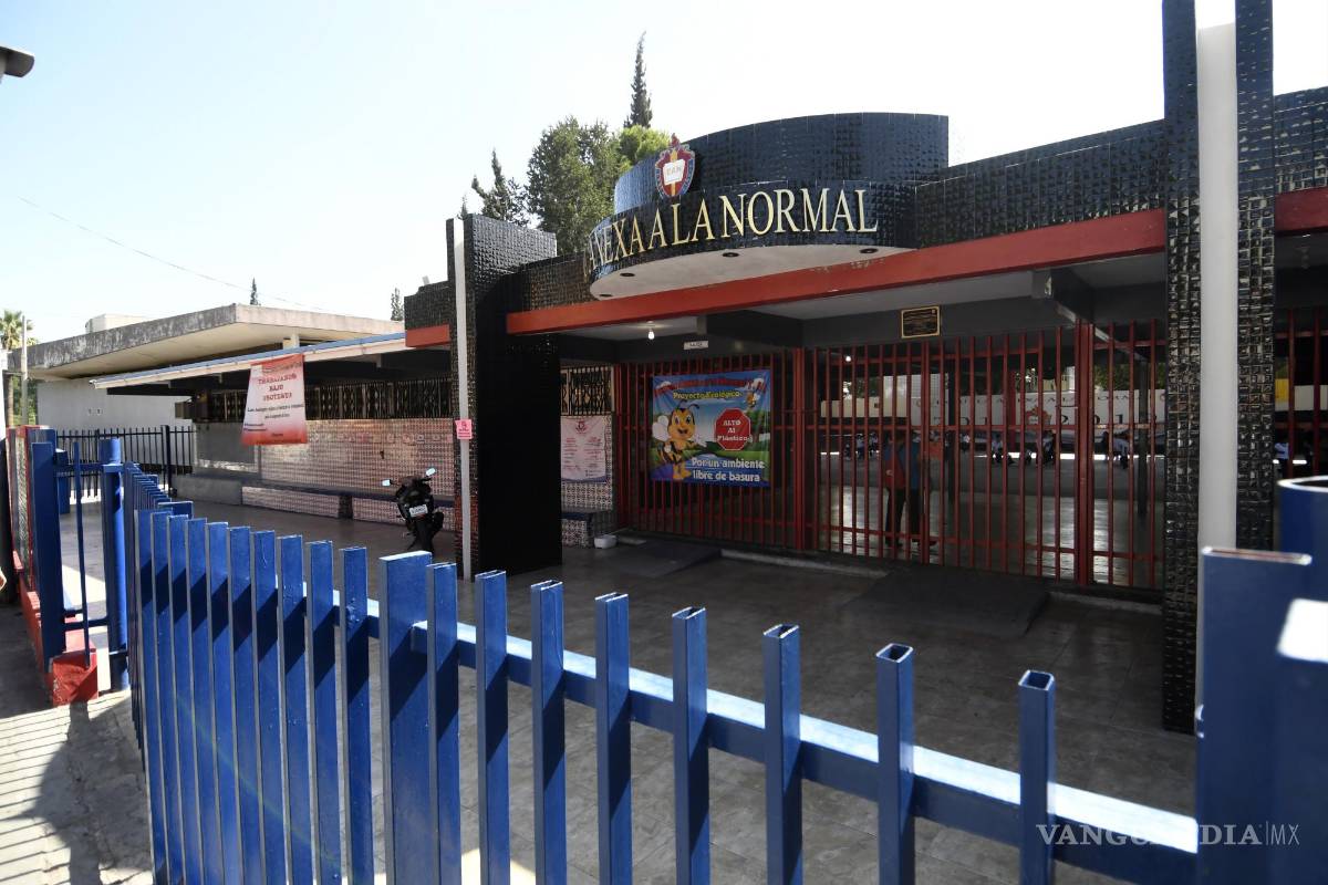 Labor Omnia Vinci: Recuerdos en la Anexa a la Normal de Coahuila