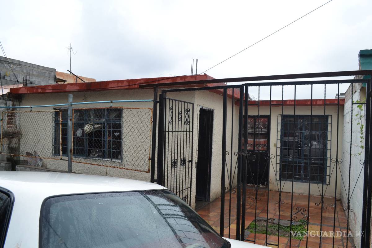 Someten a 15 mujeres y les roban 22 mil pesos en casa de Saltillo