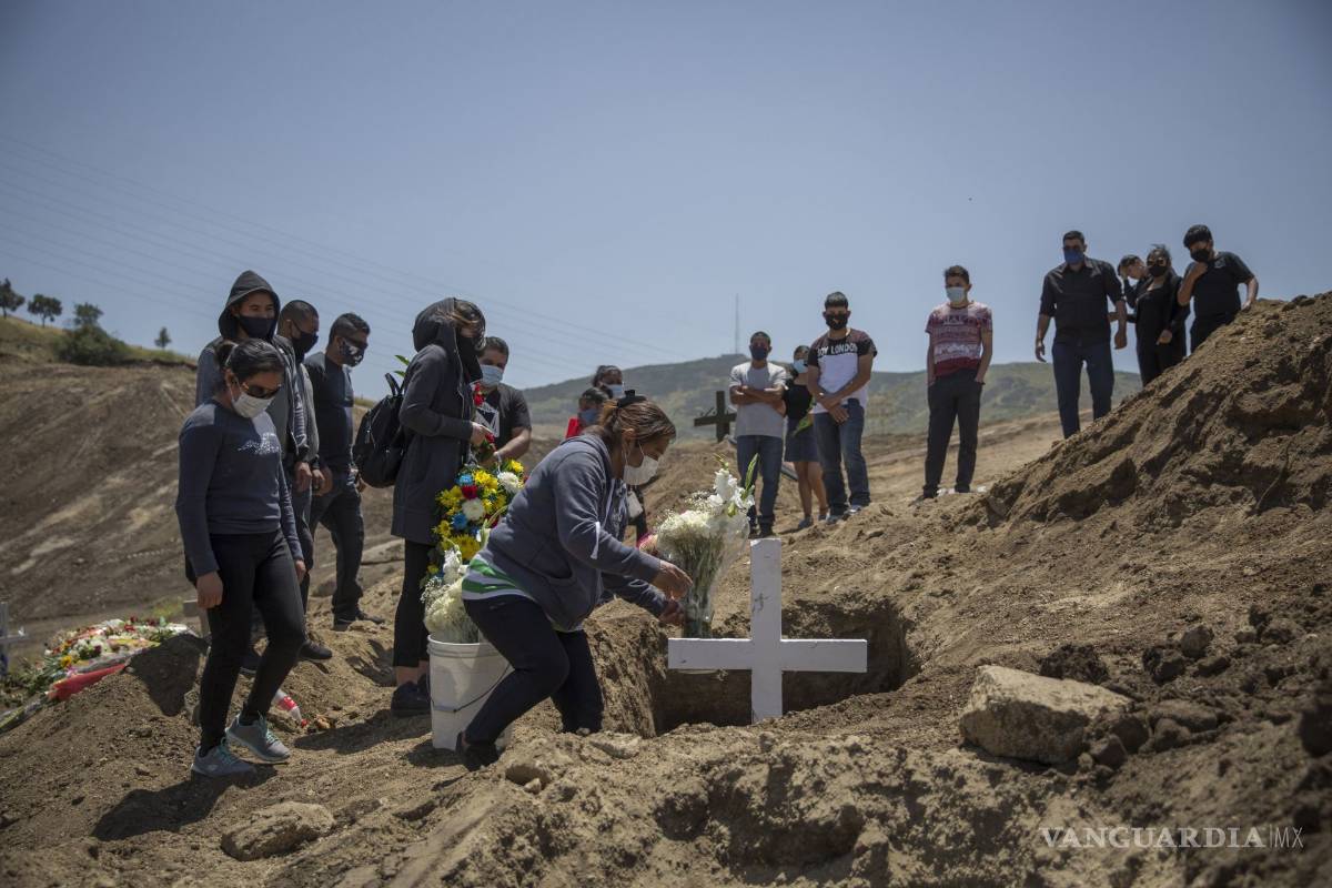 La cifra de muertes en México crece 56% en solo una semana