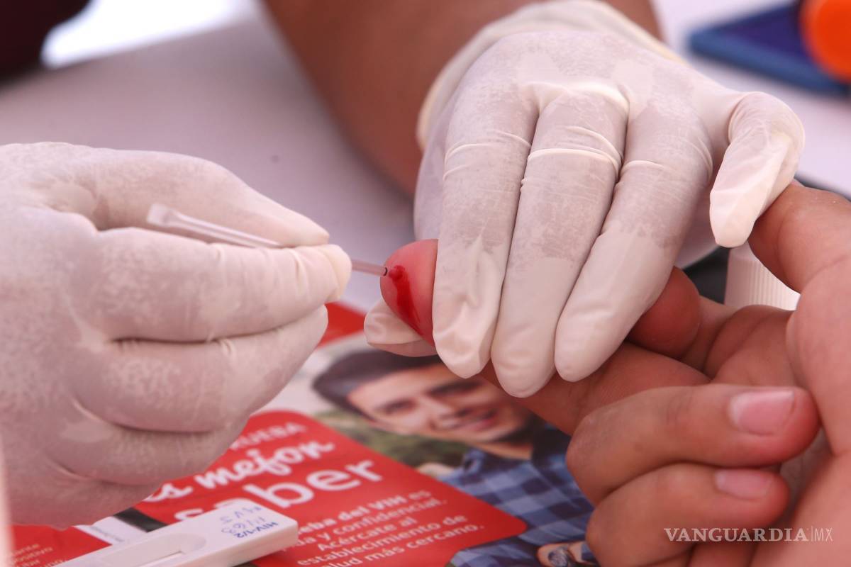 Cuidado millennials, se triplican los contagios de VIH en México