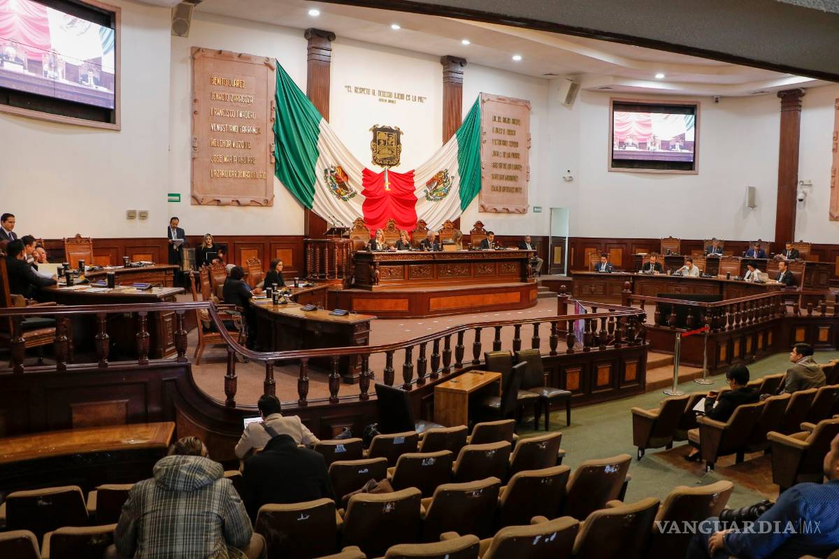 Estrenan diputados de Coahuila la moción suspensiva