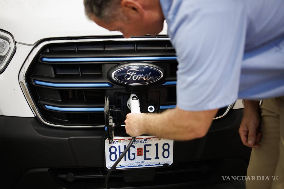 $!Atraen furgonetas eléctricas a los más ávidos compradores