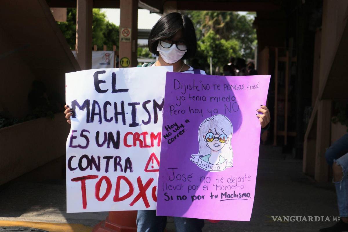 Protestan alumnas contra maestro en Chiapas por acoso sexual; denuncian que es ‘protegido’ de la dirección