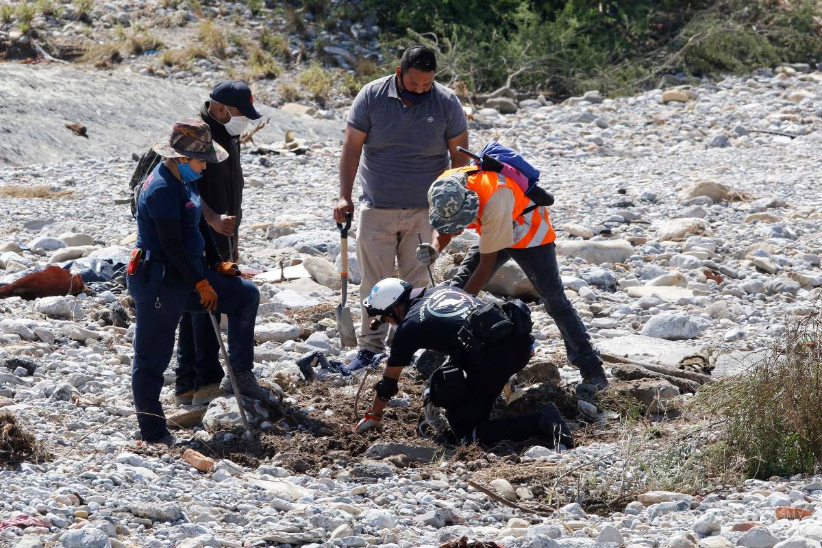 $!Se suman Topos Mexicanos a la búsqueda de Lluvia Estefanía en Saltillo