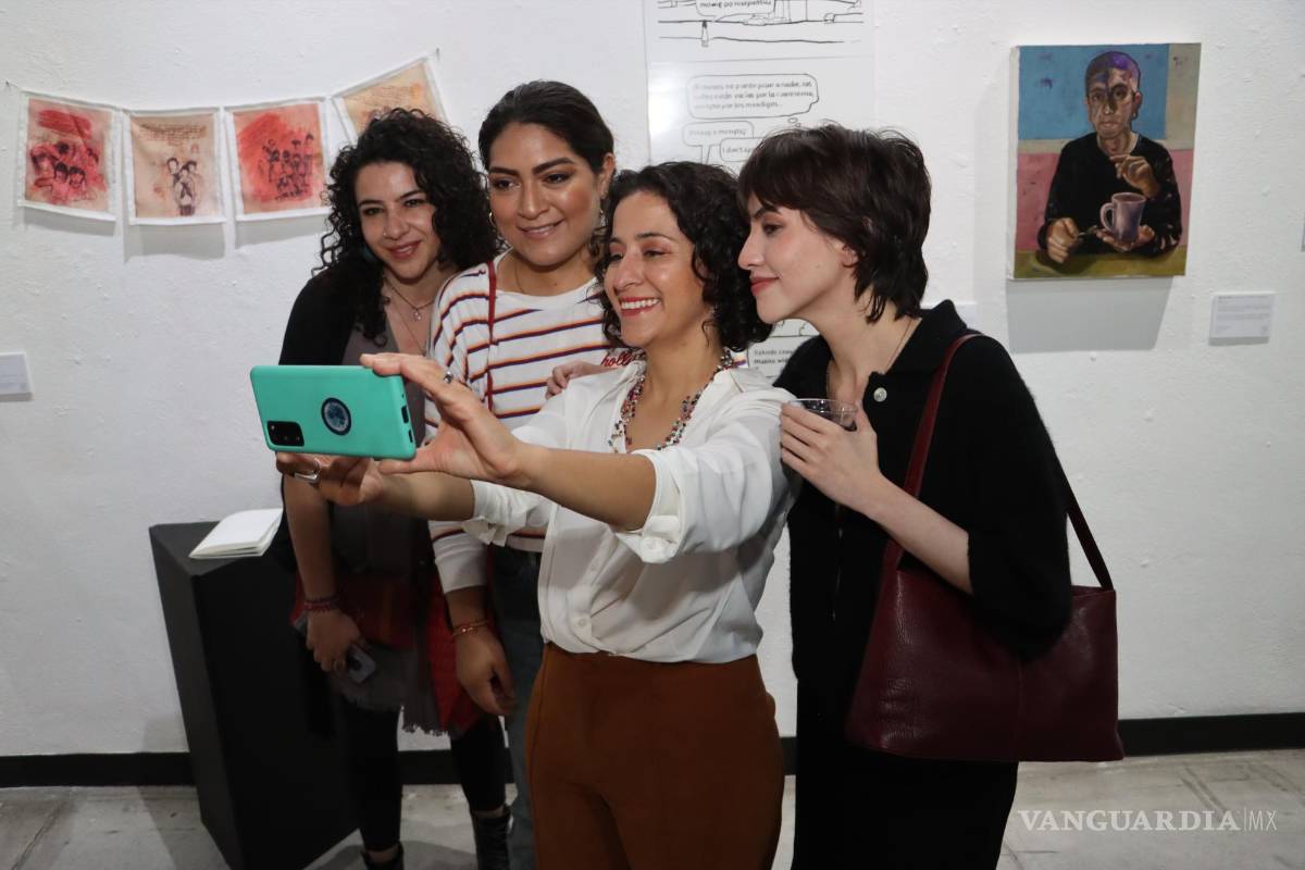 $!Algunas de las artistas participantes estuvieron presentes en la exposición.
