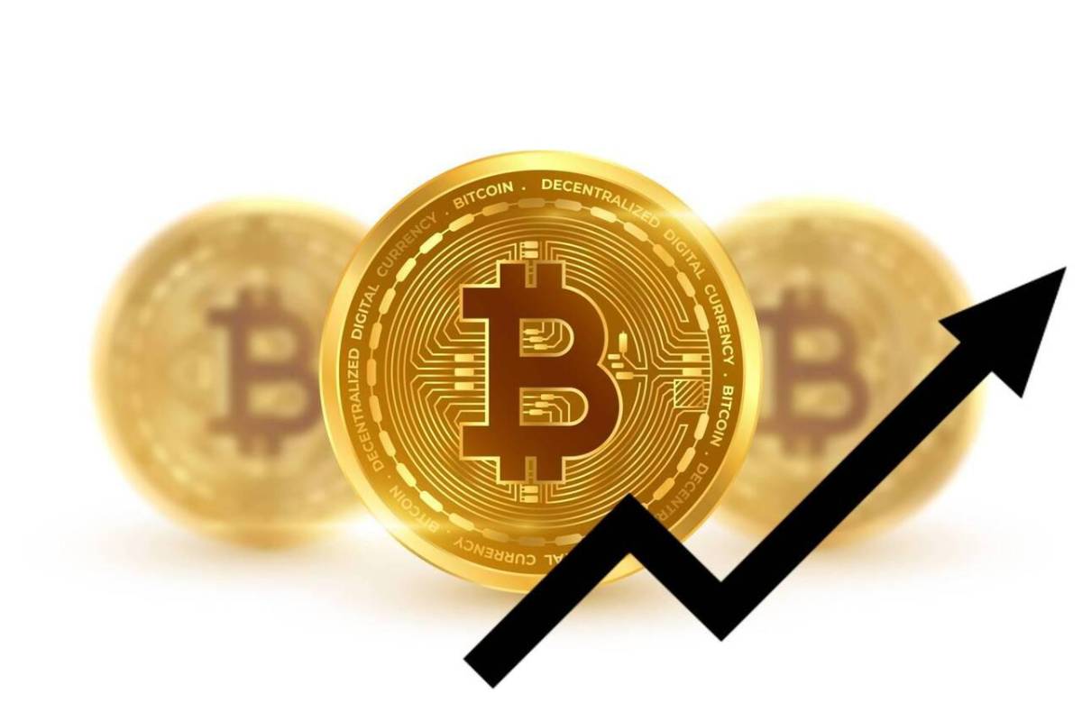 Analistas estiman que Bitcoin alcanzaría los 150 mil dólares en 2026