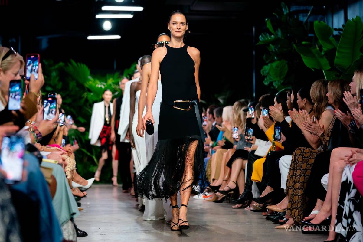 $!La colección de Michael Kors se modela durante la Semana de la Moda de Nueva York.