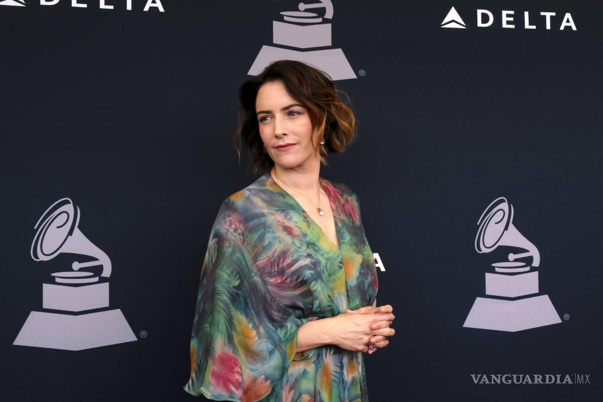 $!Alondra de la Parra posa en la alfombra roja del evento de la Academia Latina de la Grabación Leading Ladies of Entertainment en la Ciudad de México.