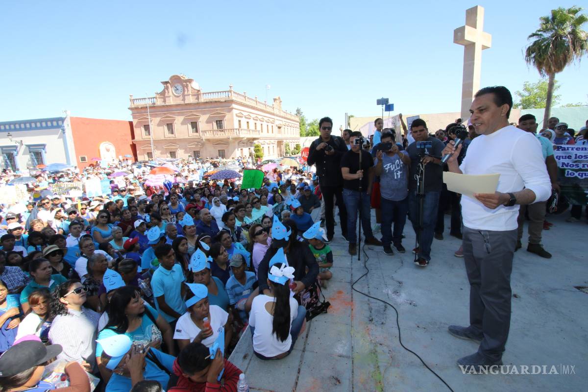 Frenada denuncia contra alcalde de Parras; se niega a pagar pensiones a 57 ex trabajadores